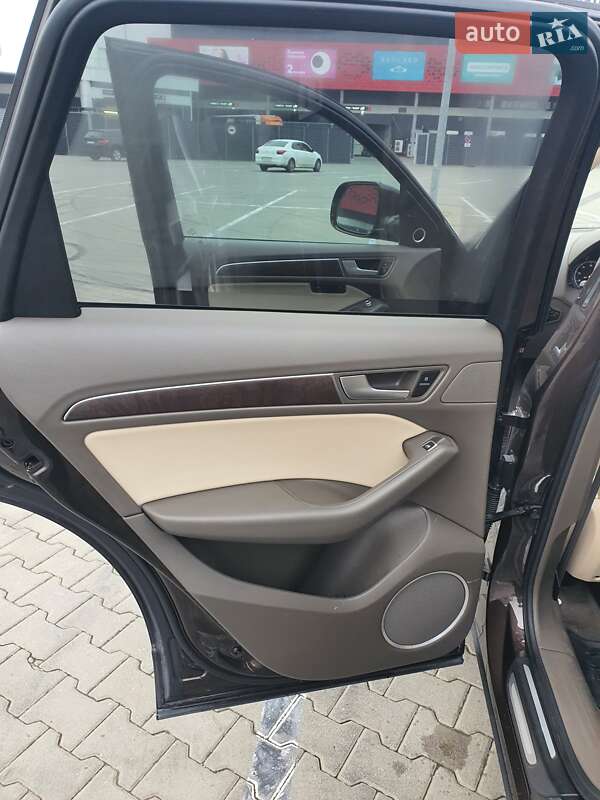 Внедорожник / Кроссовер Audi Q5 2014 в Киеве