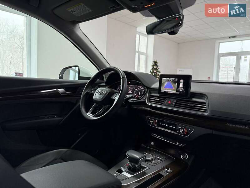 Внедорожник / Кроссовер Audi Q5 2019 в Полтаве