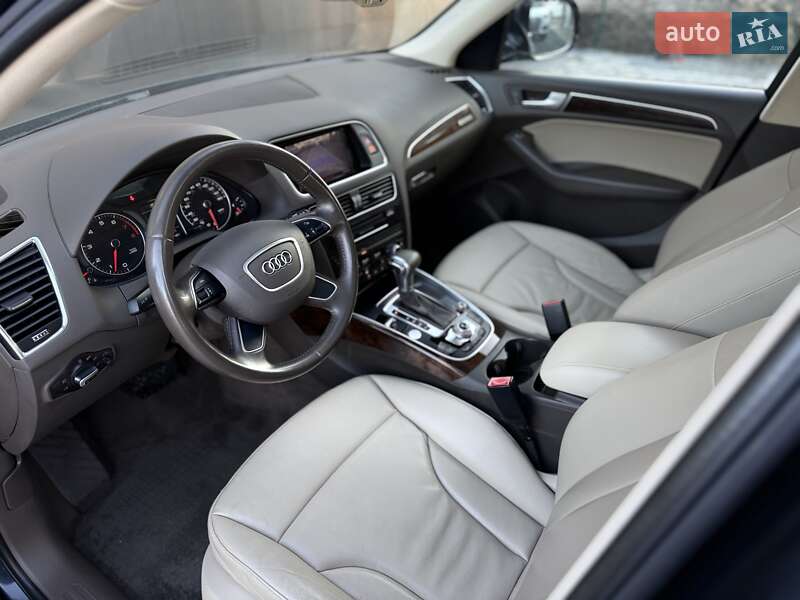 Внедорожник / Кроссовер Audi Q5 2015 в Львове