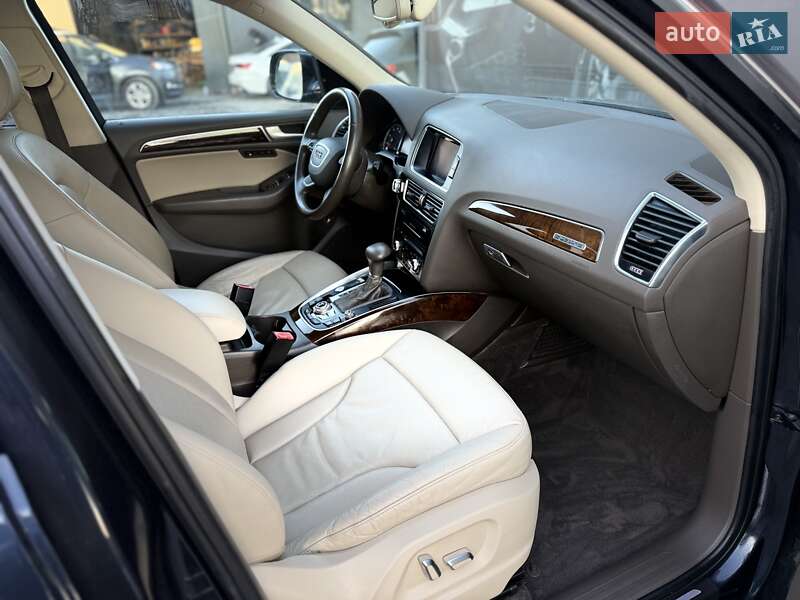 Внедорожник / Кроссовер Audi Q5 2015 в Львове