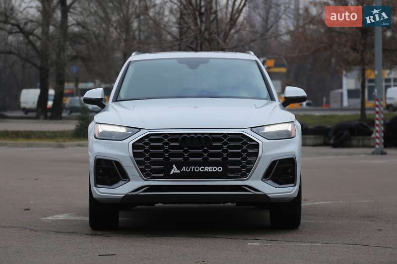 Внедорожник / Кроссовер Audi Q5 2023 в Киеве
