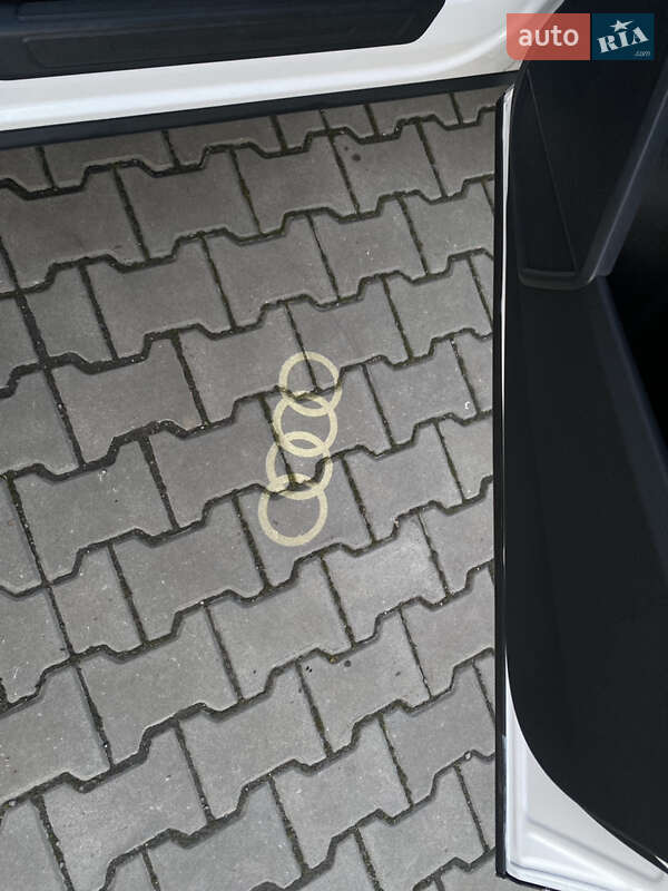 Внедорожник / Кроссовер Audi Q5 2019 в Луцке