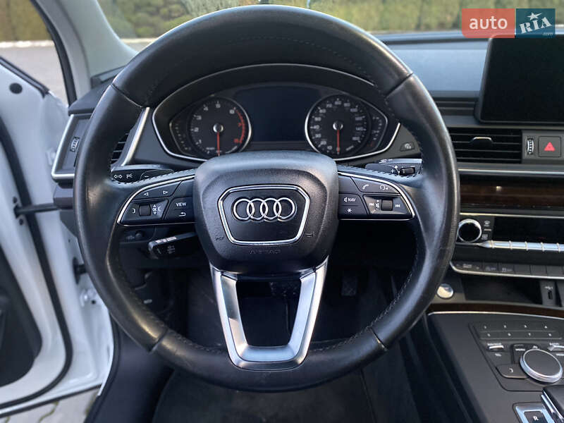 Внедорожник / Кроссовер Audi Q5 2019 в Луцке