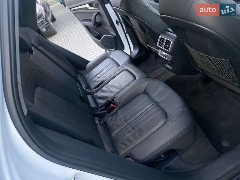 Внедорожник / Кроссовер Audi Q5 2019 в Луцке