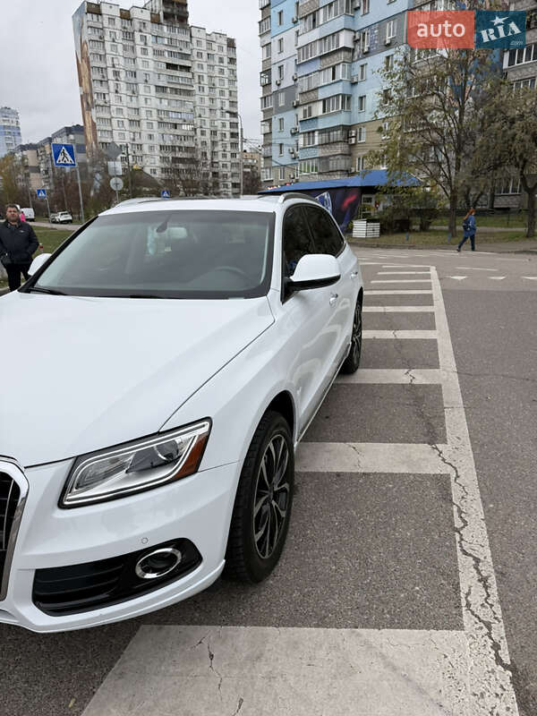 Внедорожник / Кроссовер Audi Q5 2016 в Киеве