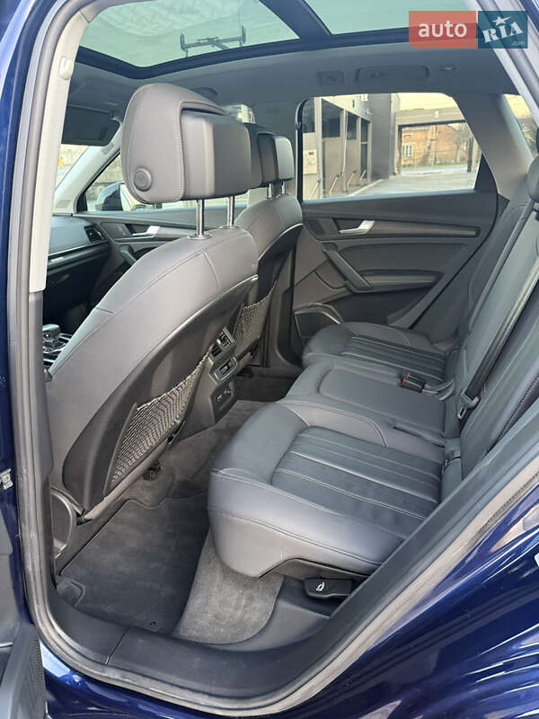 Внедорожник / Кроссовер Audi Q5 2021 в Львове