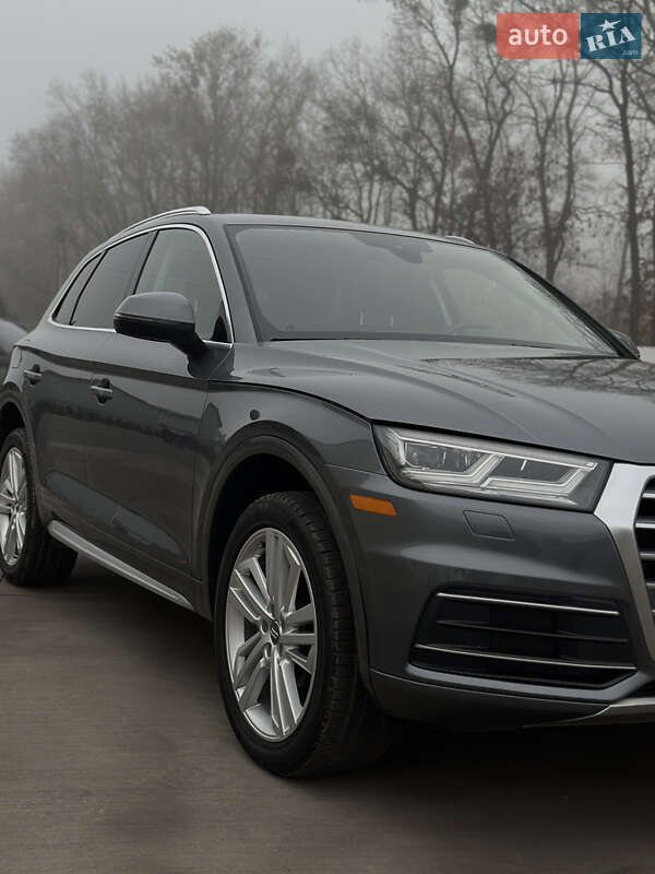 Внедорожник / Кроссовер Audi Q5 2017 в Луцке