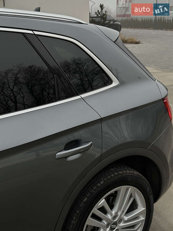 Внедорожник / Кроссовер Audi Q5 2017 в Луцке