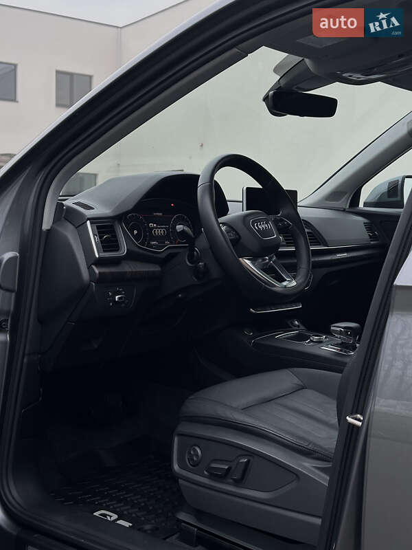 Внедорожник / Кроссовер Audi Q5 2017 в Луцке