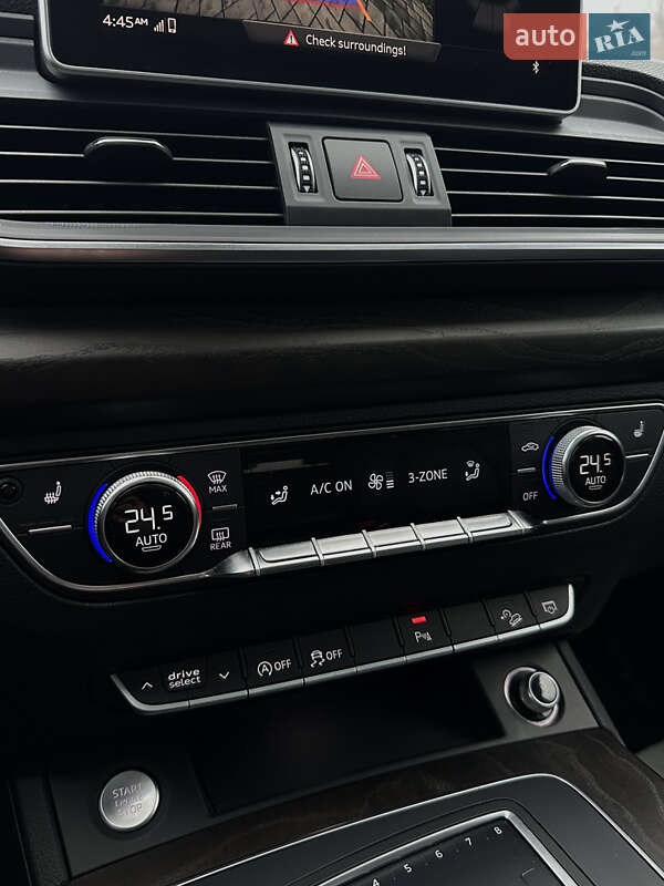 Внедорожник / Кроссовер Audi Q5 2017 в Луцке