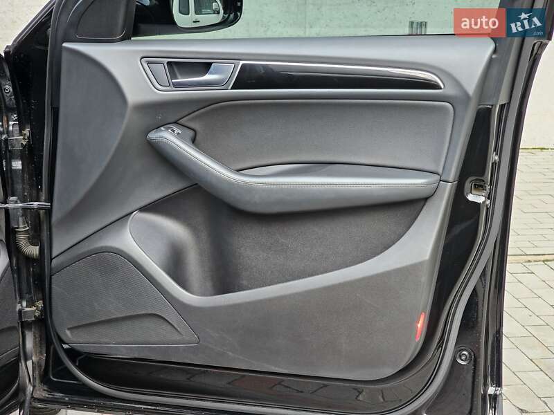 Внедорожник / Кроссовер Audi Q5 2015 в Киеве