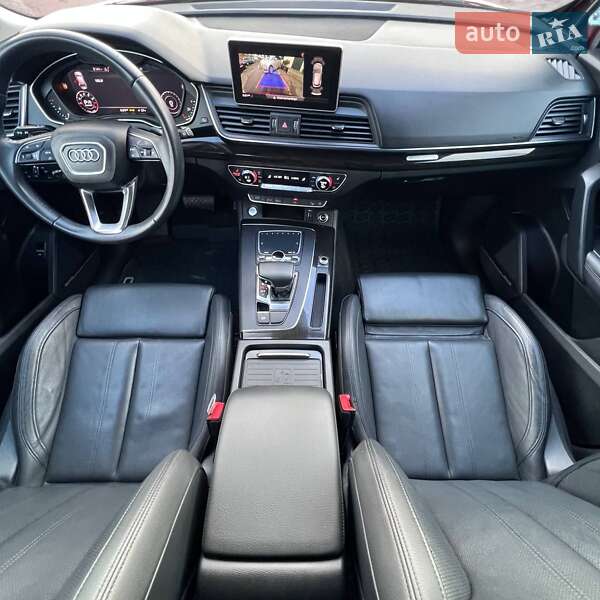 Внедорожник / Кроссовер Audi Q5 2019 в Чернигове