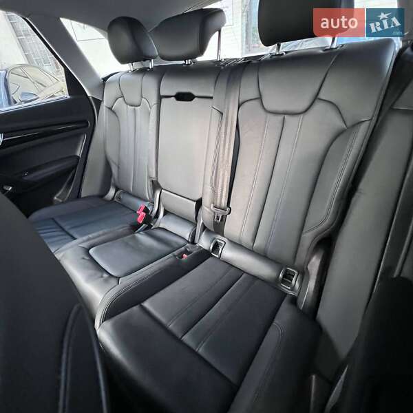 Внедорожник / Кроссовер Audi Q5 2019 в Чернигове