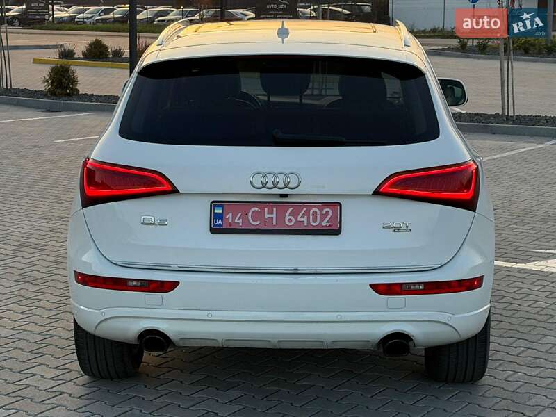 Внедорожник / Кроссовер Audi Q5 2015 в Ужгороде