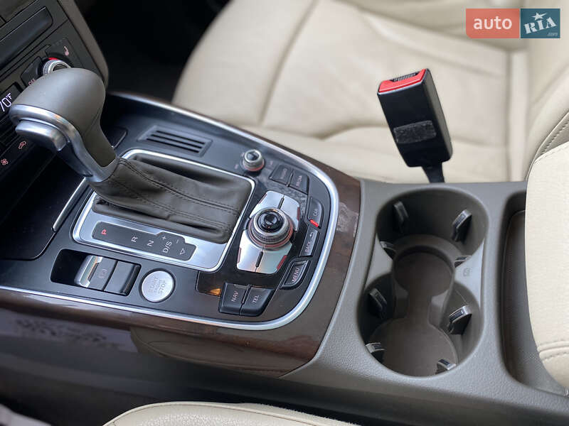 Внедорожник / Кроссовер Audi Q5 2015 в Дрогобыче