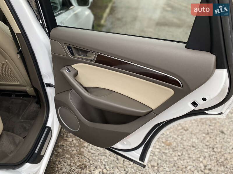 Внедорожник / Кроссовер Audi Q5 2015 в Дрогобыче