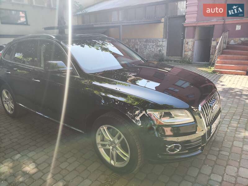 Внедорожник / Кроссовер Audi Q5 2015 в Ужгороде