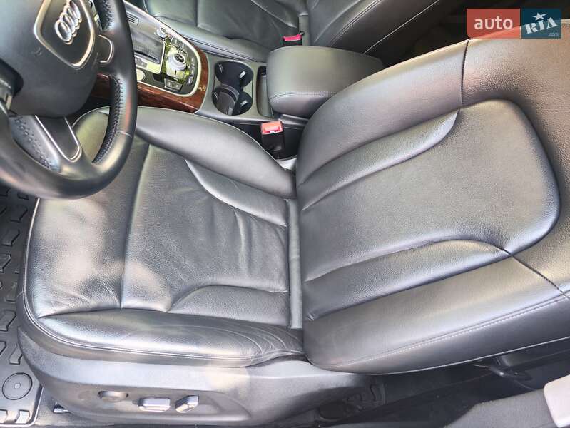 Внедорожник / Кроссовер Audi Q5 2015 в Ужгороде