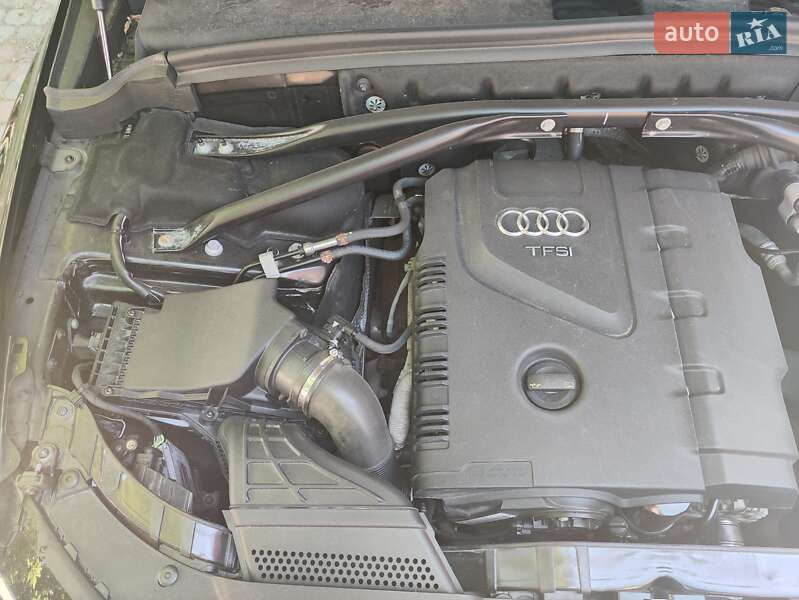 Внедорожник / Кроссовер Audi Q5 2015 в Ужгороде