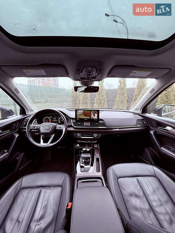 Внедорожник / Кроссовер Audi Q5 2020 в Киеве