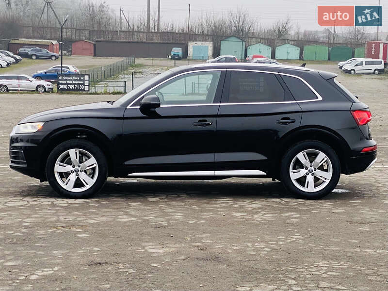 Позашляховик / Кросовер Audi Q5 2018 в Рівному