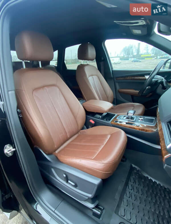 Позашляховик / Кросовер Audi Q5 2018 в Рівному