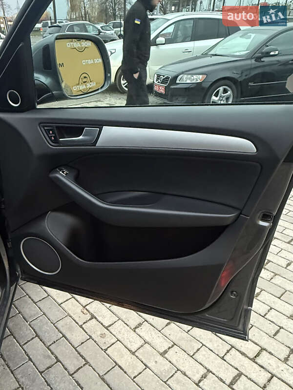 Внедорожник / Кроссовер Audi Q5 2016 в Ровно