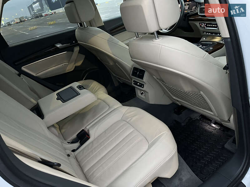 Внедорожник / Кроссовер Audi Q5 2018 в Львове