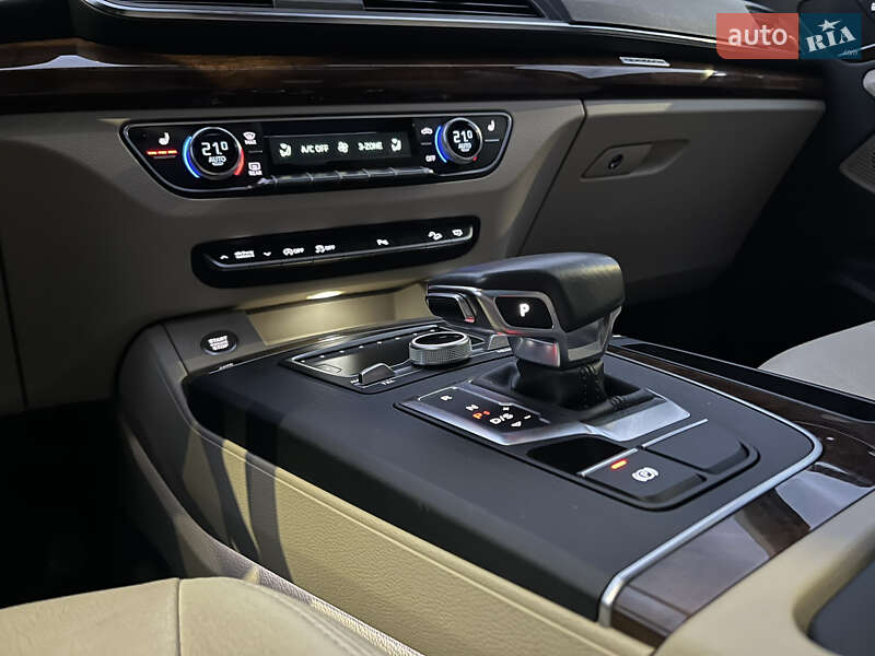 Внедорожник / Кроссовер Audi Q5 2018 в Львове