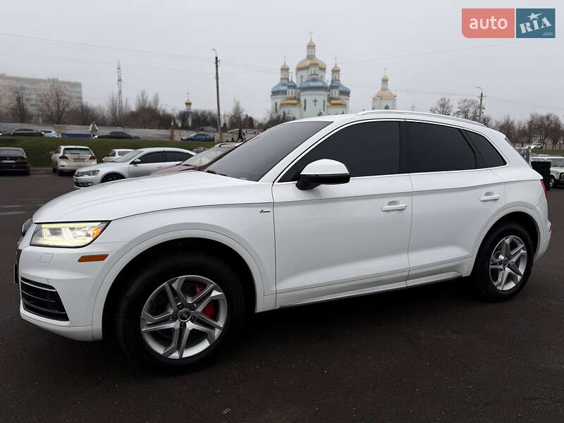 Внедорожник / Кроссовер Audi Q5 2018 в Кривом Роге