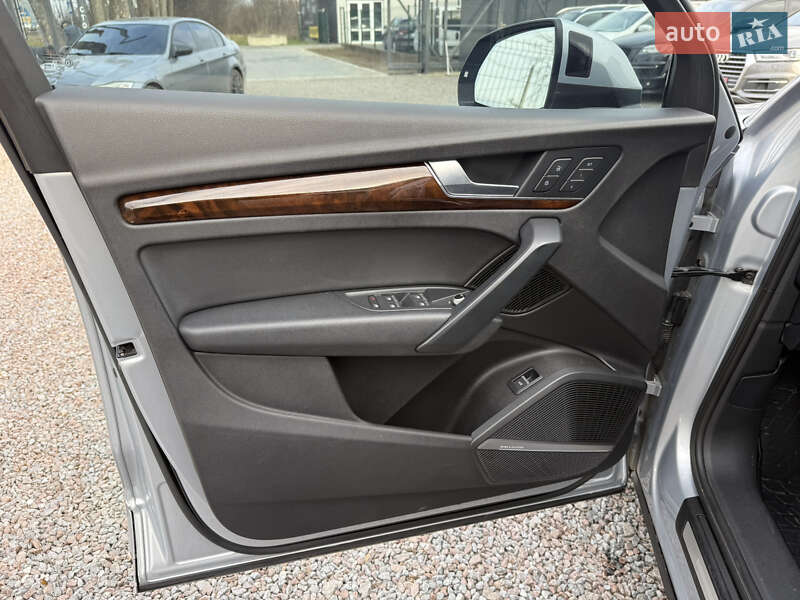 Внедорожник / Кроссовер Audi Q5 2018 в Стрые