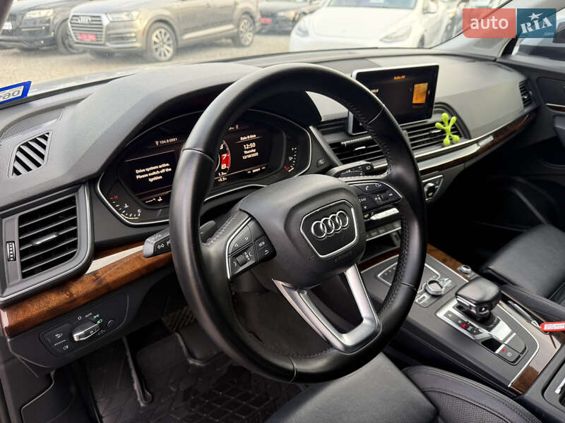 Внедорожник / Кроссовер Audi Q5 2018 в Стрые