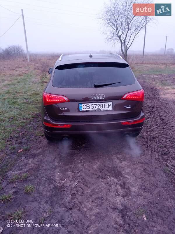 Внедорожник / Кроссовер Audi Q5 2011 в Чернигове