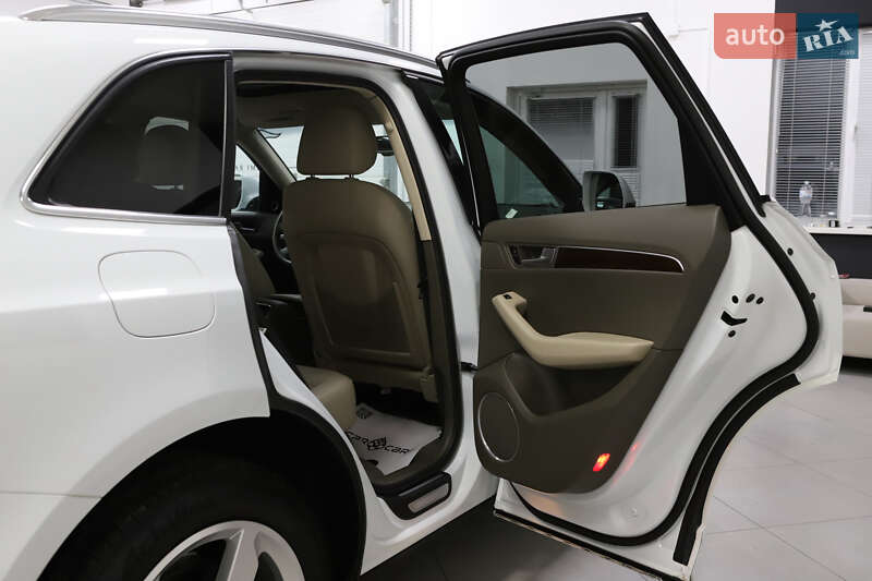 Внедорожник / Кроссовер Audi Q5 2012 в Дрогобыче