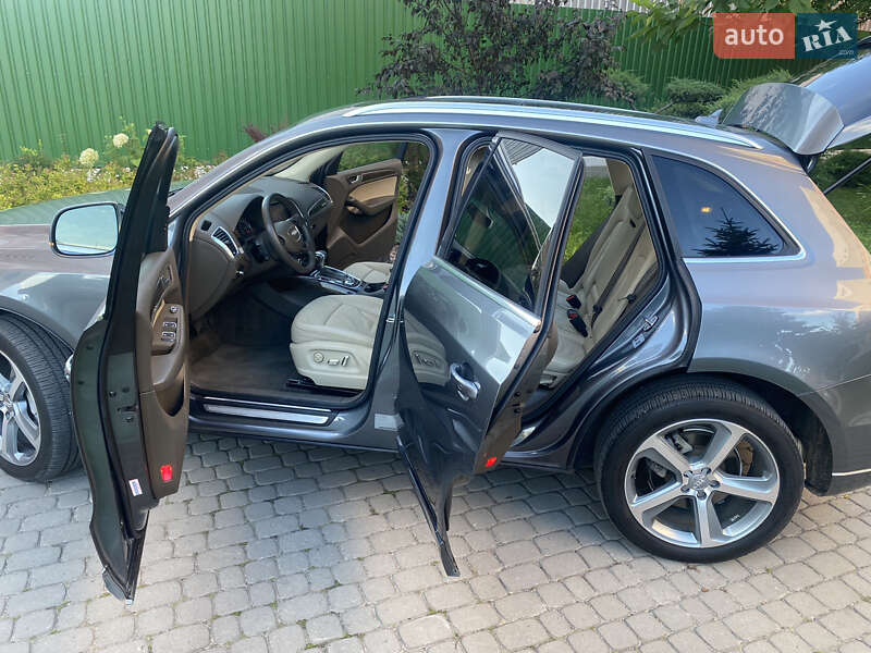 Внедорожник / Кроссовер Audi Q5 2014 в Луцке