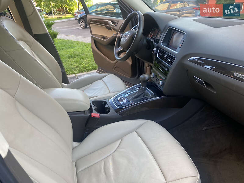 Внедорожник / Кроссовер Audi Q5 2014 в Луцке