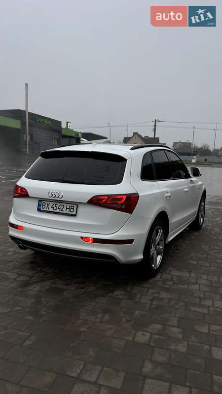 Внедорожник / Кроссовер Audi Q5 2013 в Каменец-Подольском