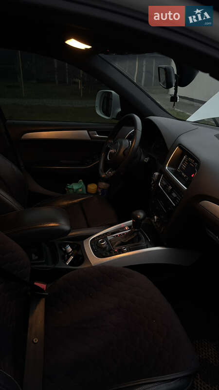 Внедорожник / Кроссовер Audi Q5 2013 в Каменец-Подольском
