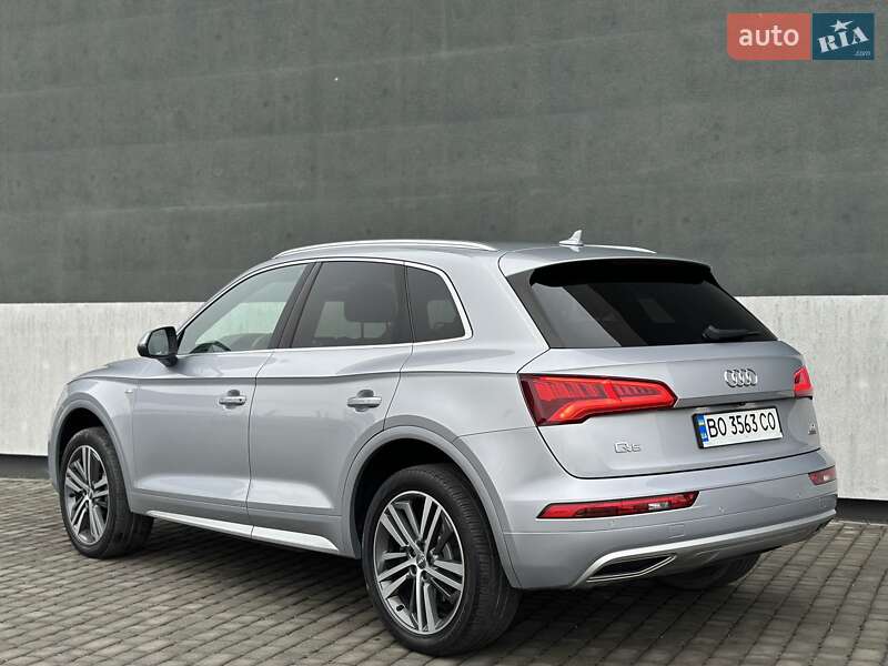 Внедорожник / Кроссовер Audi Q5 2016 в Тернополе