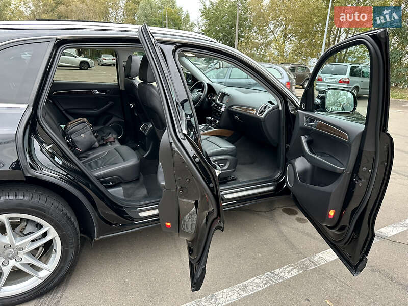 Внедорожник / Кроссовер Audi Q5 2015 в Киеве