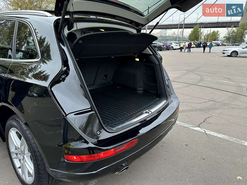 Внедорожник / Кроссовер Audi Q5 2015 в Киеве