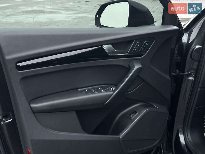 Внедорожник / Кроссовер Audi Q5 2019 в Бродах