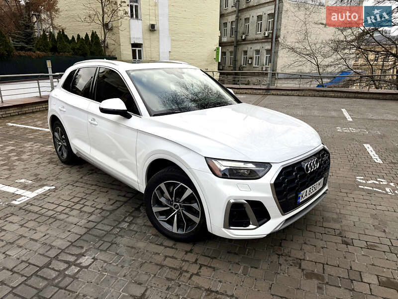 Внедорожник / Кроссовер Audi Q5 2022 в Киеве