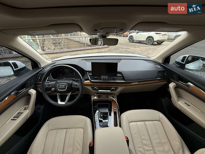 Внедорожник / Кроссовер Audi Q5 2022 в Киеве