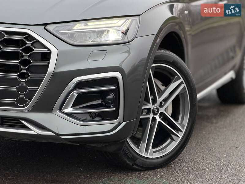 Внедорожник / Кроссовер Audi Q5 2021 в Кривом Роге