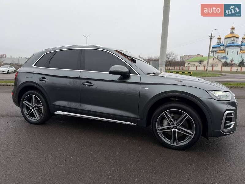 Внедорожник / Кроссовер Audi Q5 2021 в Кривом Роге