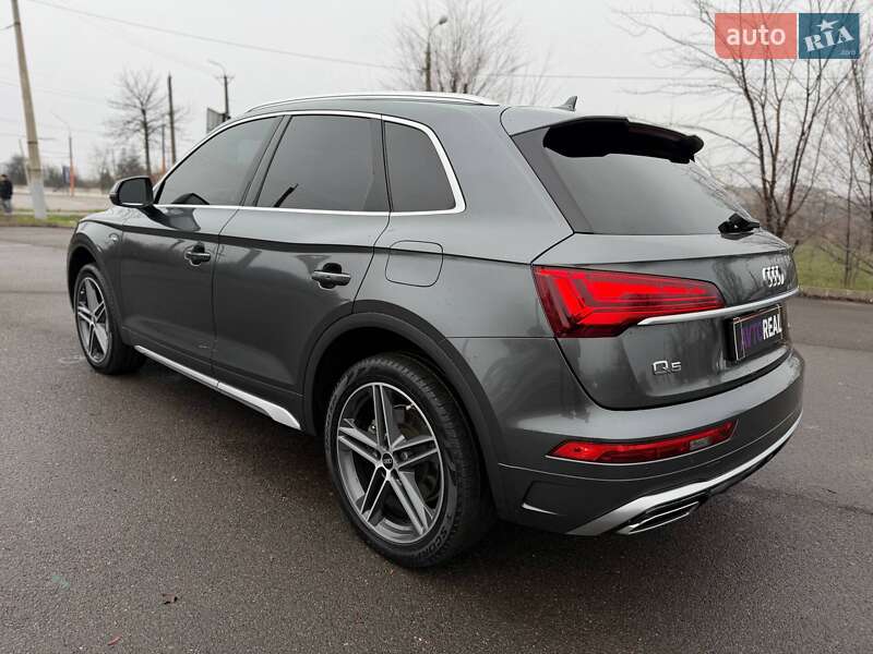 Внедорожник / Кроссовер Audi Q5 2021 в Кривом Роге