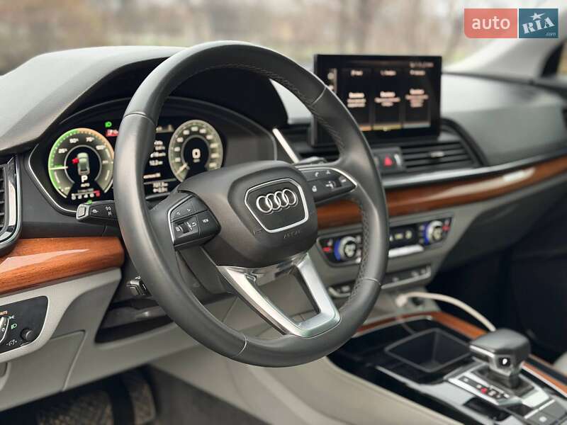 Внедорожник / Кроссовер Audi Q5 2021 в Кривом Роге