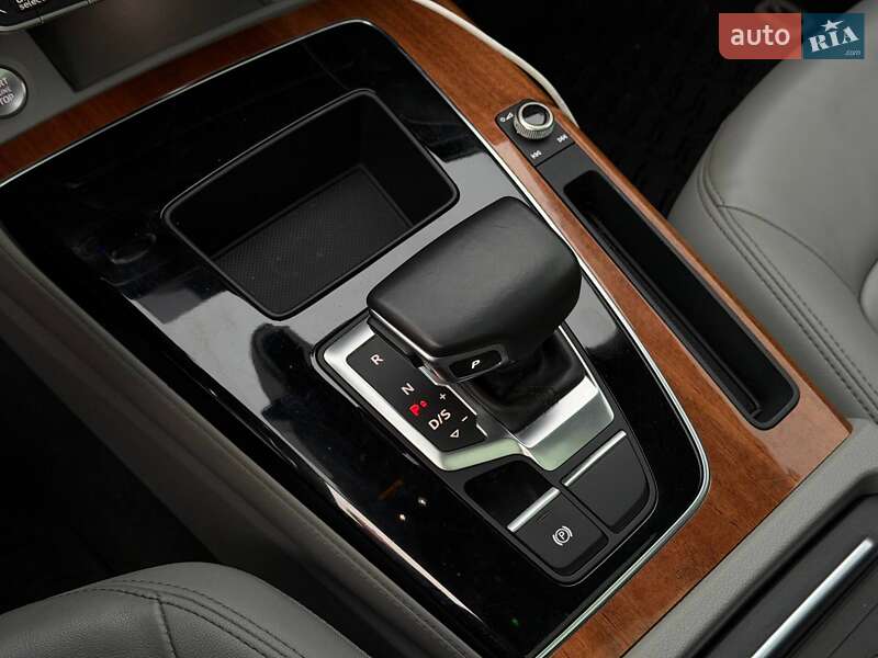 Внедорожник / Кроссовер Audi Q5 2021 в Кривом Роге