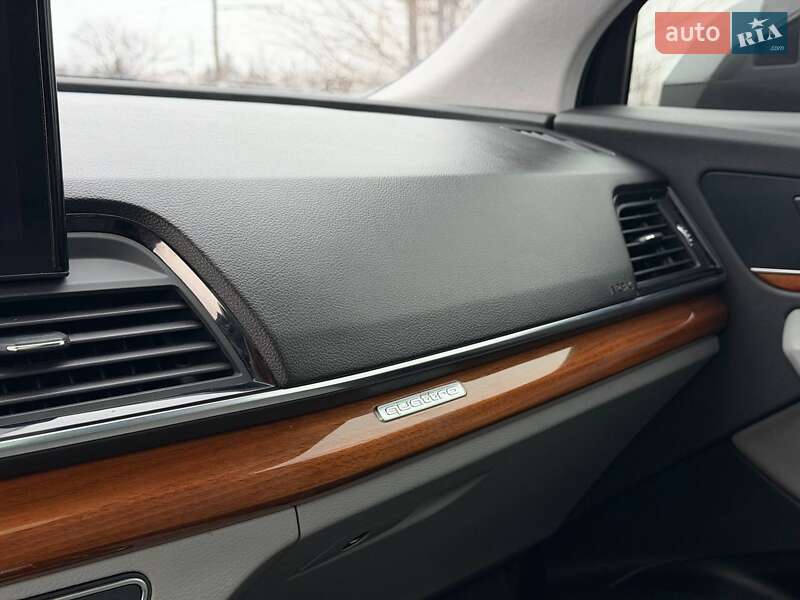 Внедорожник / Кроссовер Audi Q5 2021 в Кривом Роге